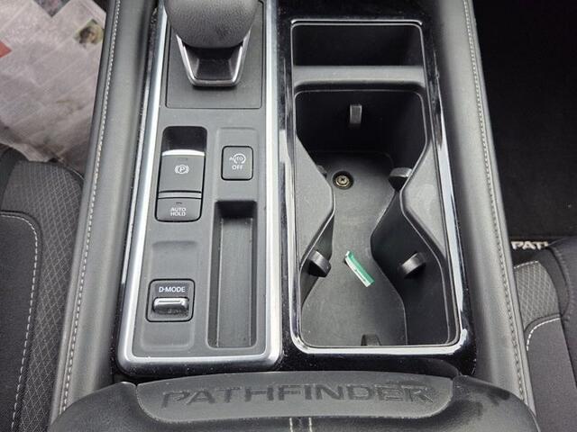 2024 Nissan Pathfinder SV FWD