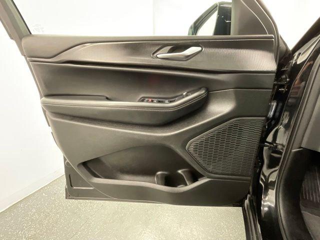 2025 Jeep Grand Cherokee Altitude 4x4