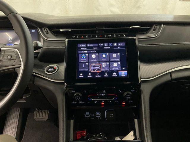 2025 Jeep Grand Cherokee Altitude 4x4