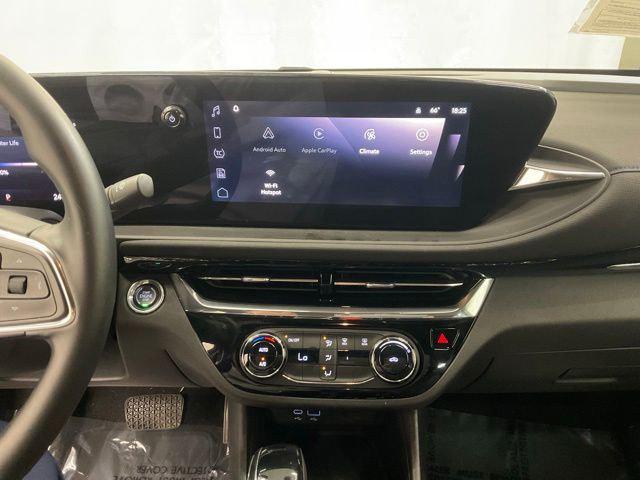 2025 Buick NV Sport Touring FWD