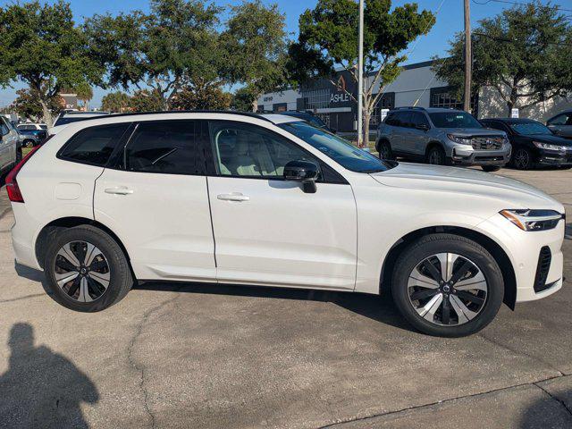 2024 Volvo XC60 Recharge T8 Plus Dark Theme