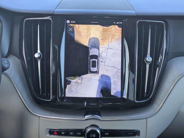 2024 Volvo XC60 Recharge T8 Plus Dark Theme