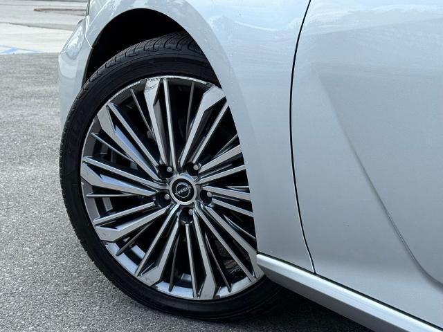 2023 Nissan Altima SL FWD