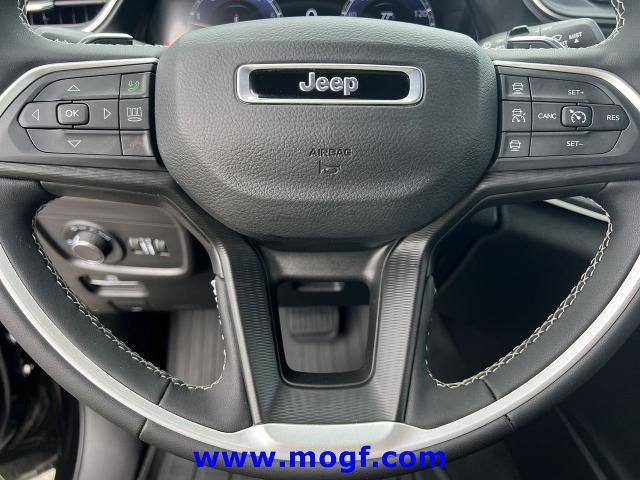 2024 Jeep Grand Cherokee L Laredo X 4x4