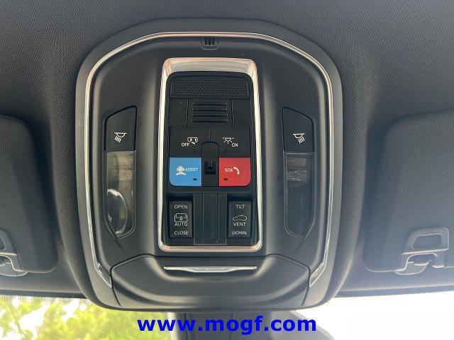 2024 Jeep Grand Cherokee L Laredo X 4x4