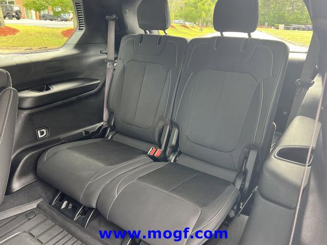 2024 Jeep Grand Cherokee L Laredo X 4x4