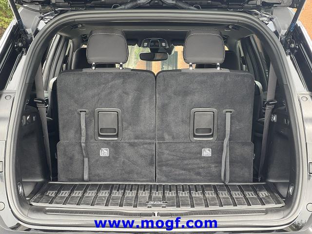 2024 Jeep Grand Cherokee L Laredo X 4x4