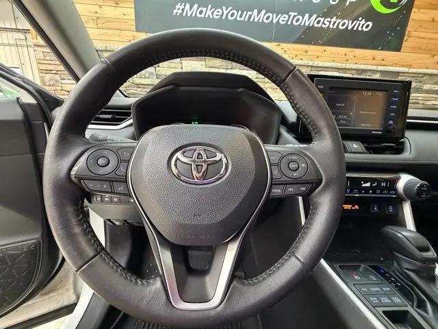 2022 Toyota RAV4 XLE