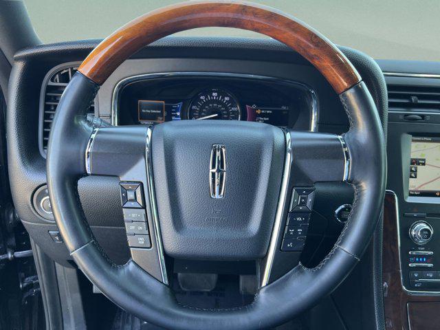2015 Lincoln Navigator Base