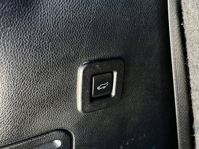 2015 Lincoln Navigator Base