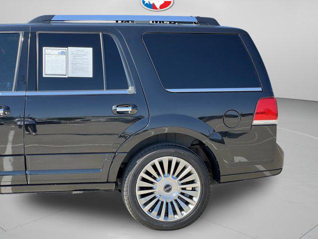 2015 Lincoln Navigator Base