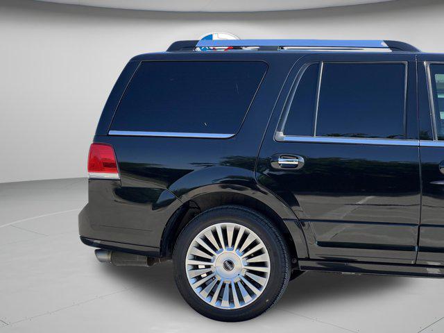 2015 Lincoln Navigator Base