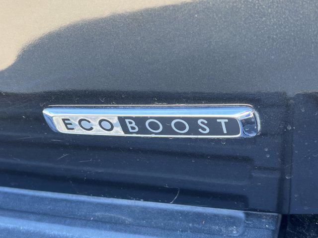 2015 Lincoln Navigator Base