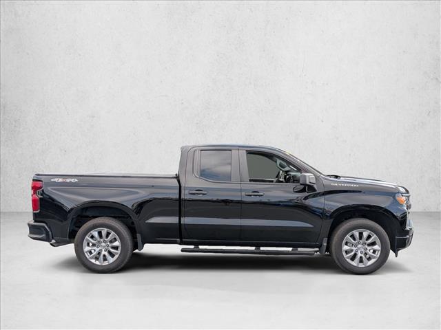 2025 Chevrolet Silverado 1500 4WD Double Cab Standard Bed Custom