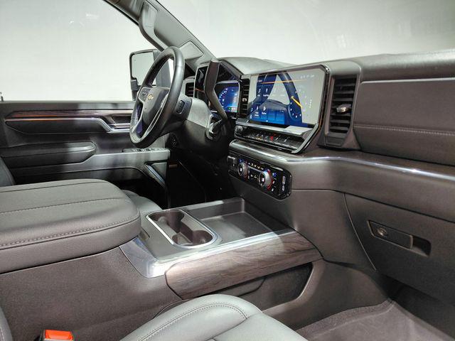 2024 Chevrolet Silverado 2500HD 4WD Crew Cab Standard Bed LTZ