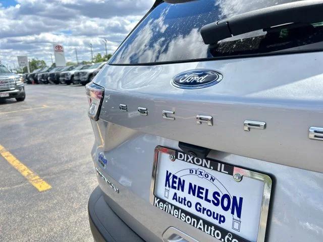 2020 Ford Escape Titanium Hybrid