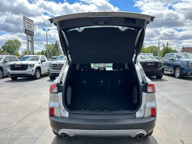 2020 Ford Escape Titanium Hybrid