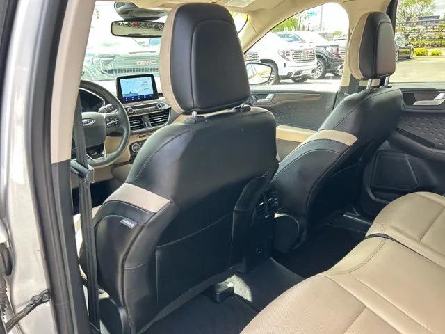 2020 Ford Escape Titanium Hybrid