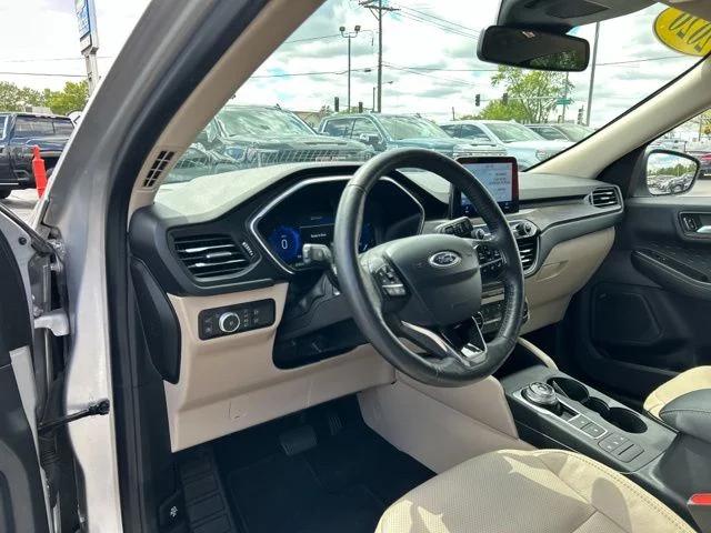2020 Ford Escape Titanium Hybrid