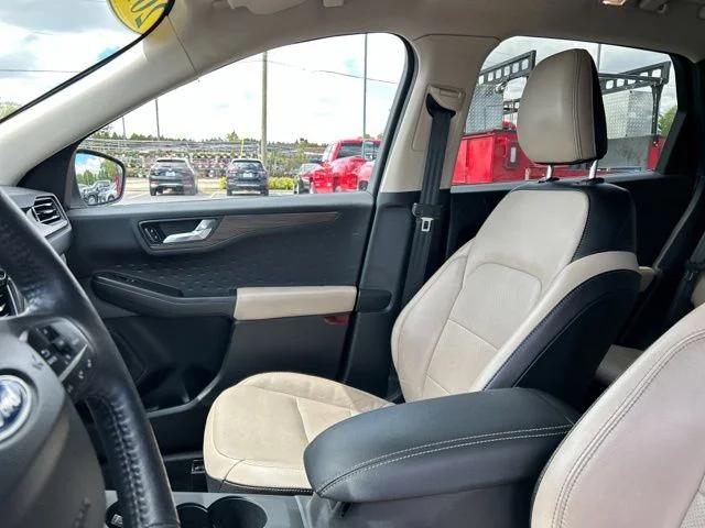 2020 Ford Escape Titanium Hybrid