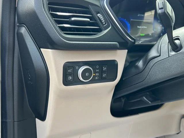 2020 Ford Escape Titanium Hybrid