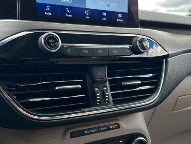 2020 Ford Escape Titanium Hybrid