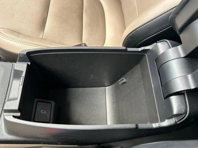 2020 Ford Escape Titanium Hybrid