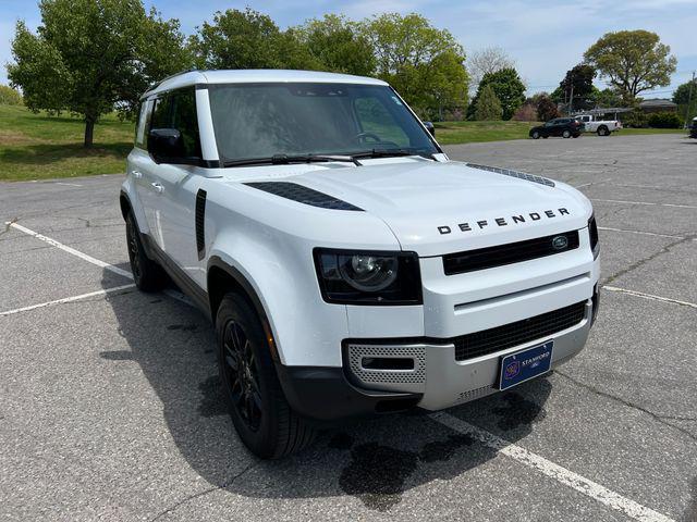 2025 Land Rover Defender 110 P300
