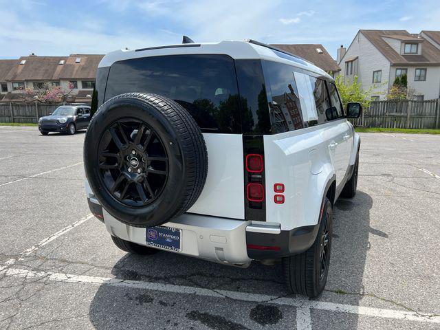 2025 Land Rover Defender 110 P300