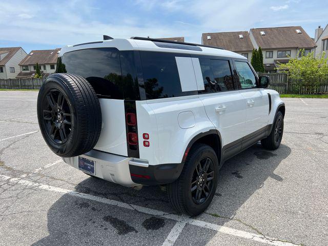 2025 Land Rover Defender 110 P300
