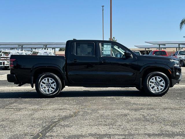 2022 Nissan Frontier Crew Cab SV 4x2