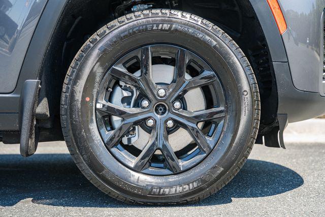 2026 Jeep Grand Cherokee L Altitude 4x4