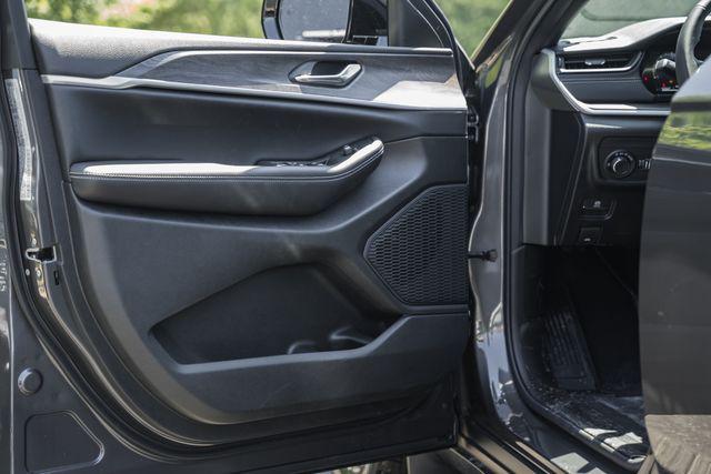 2026 Jeep Grand Cherokee L Altitude 4x4