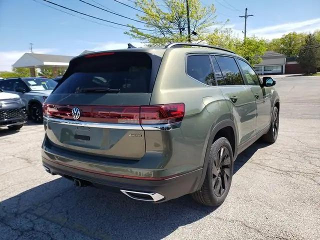 2026 Volkswagen Atlas SE with Technology