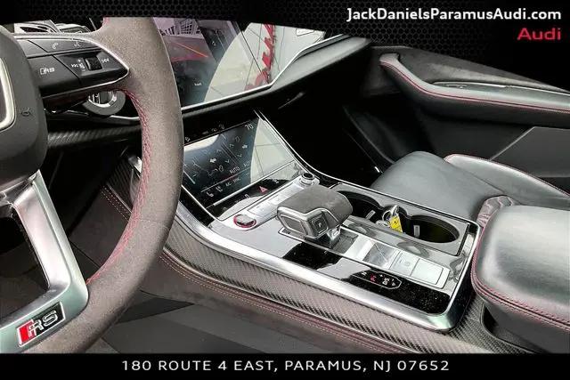 2024 Audi RS Q8 TFSI quattro Tiptronic