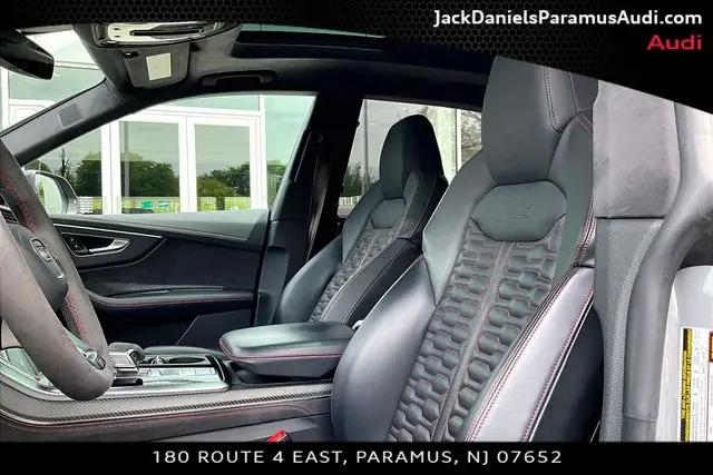 2024 Audi RS Q8 TFSI quattro Tiptronic
