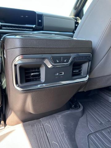2025 GMC Sierra 2500HD 4WD Crew Cab Standard Bed SLT