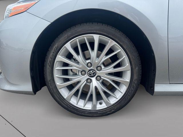 2019 Toyota Camry XLE