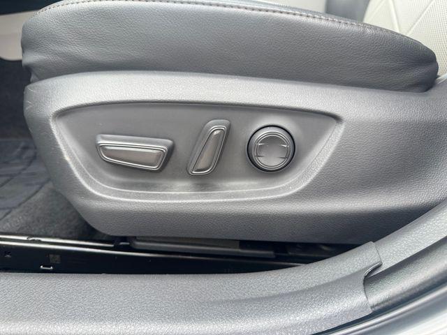 2019 Toyota Camry XLE