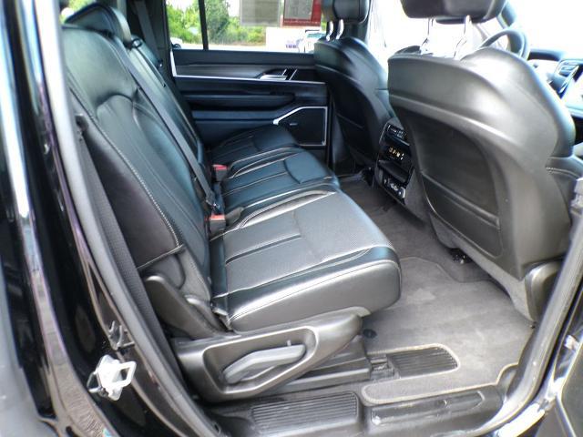 2024 Jeep Wagoneer Series II 4x2