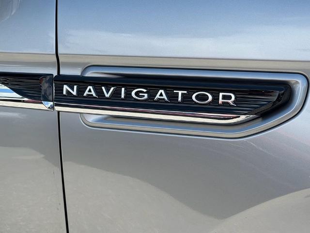 2024 Lincoln Navigator Black Label