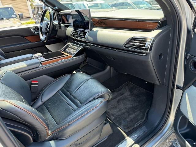 2024 Lincoln Navigator Black Label