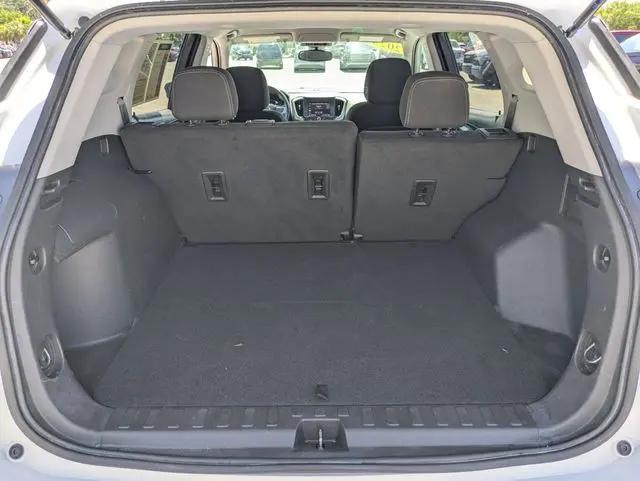 2024 GMC Terrain AWD SLE