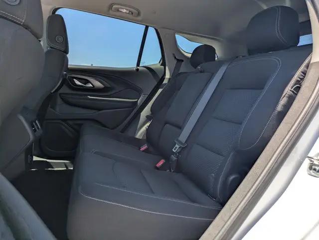 2024 GMC Terrain AWD SLE