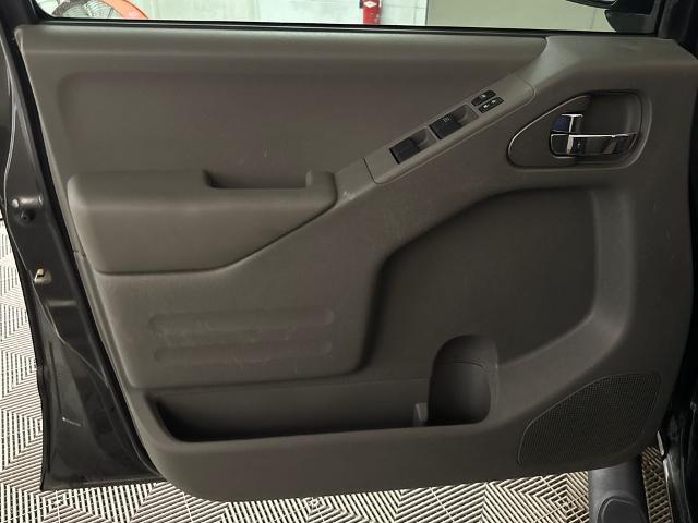 2021 Nissan Frontier Crew Cab SV 4x2