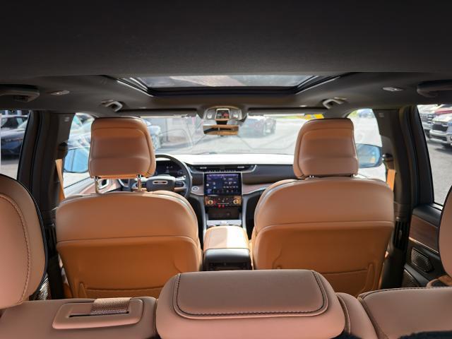 2025 Jeep Grand Cherokee Summit 4x4