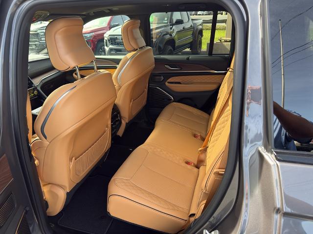 2025 Jeep Grand Cherokee Summit 4x4