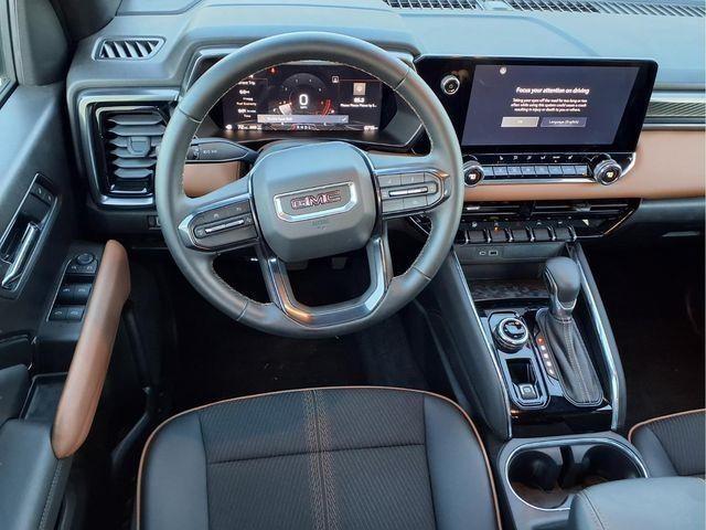 2025 GMC Canyon 4WD AT4