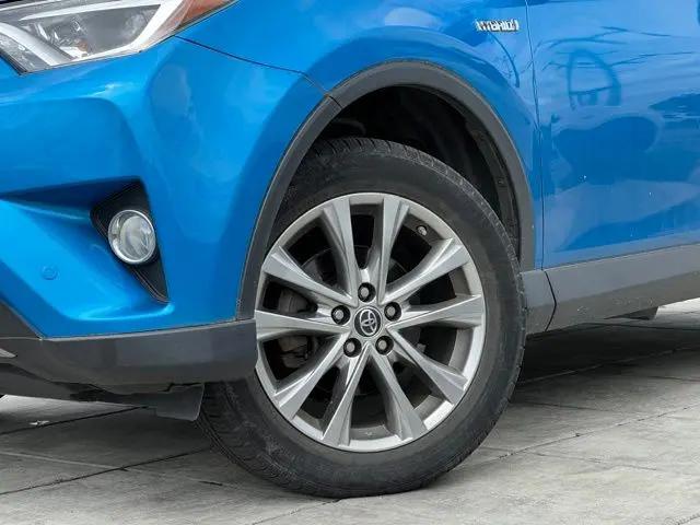 2017 Toyota RAV4 Hybrid Limited