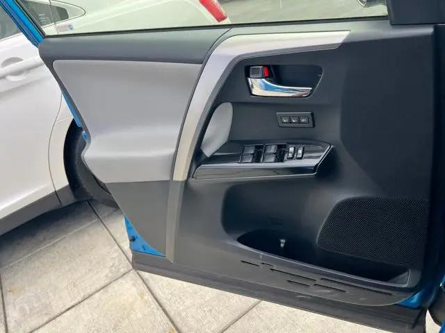 2017 Toyota RAV4 Hybrid Limited